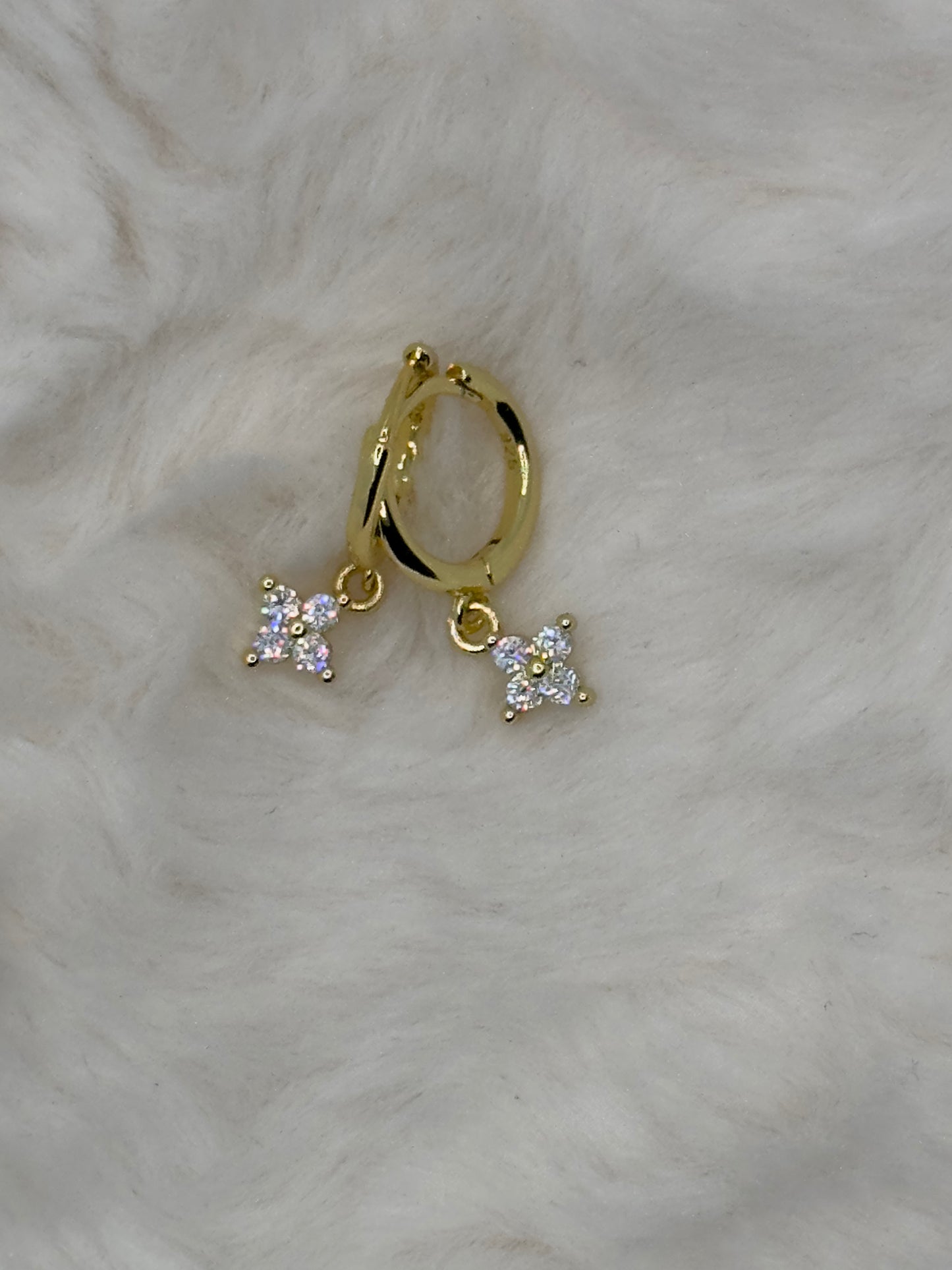 Gold Minimal Pendant hoop earrings