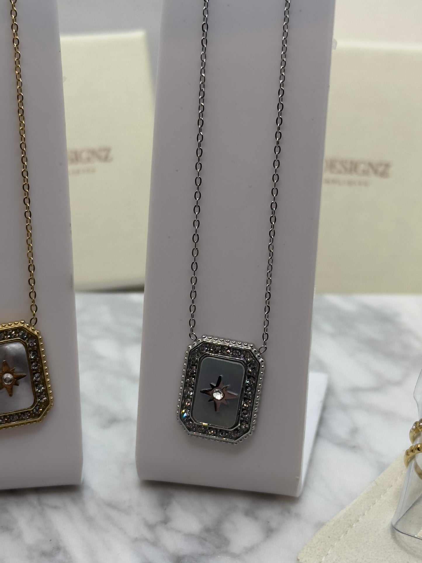 Serenity Medalion Necklace