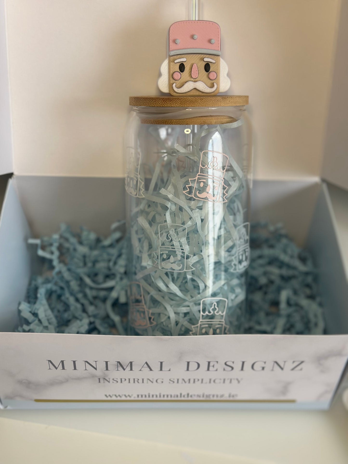 Nutcracker iced coffee glass with 3D printed Straw topper