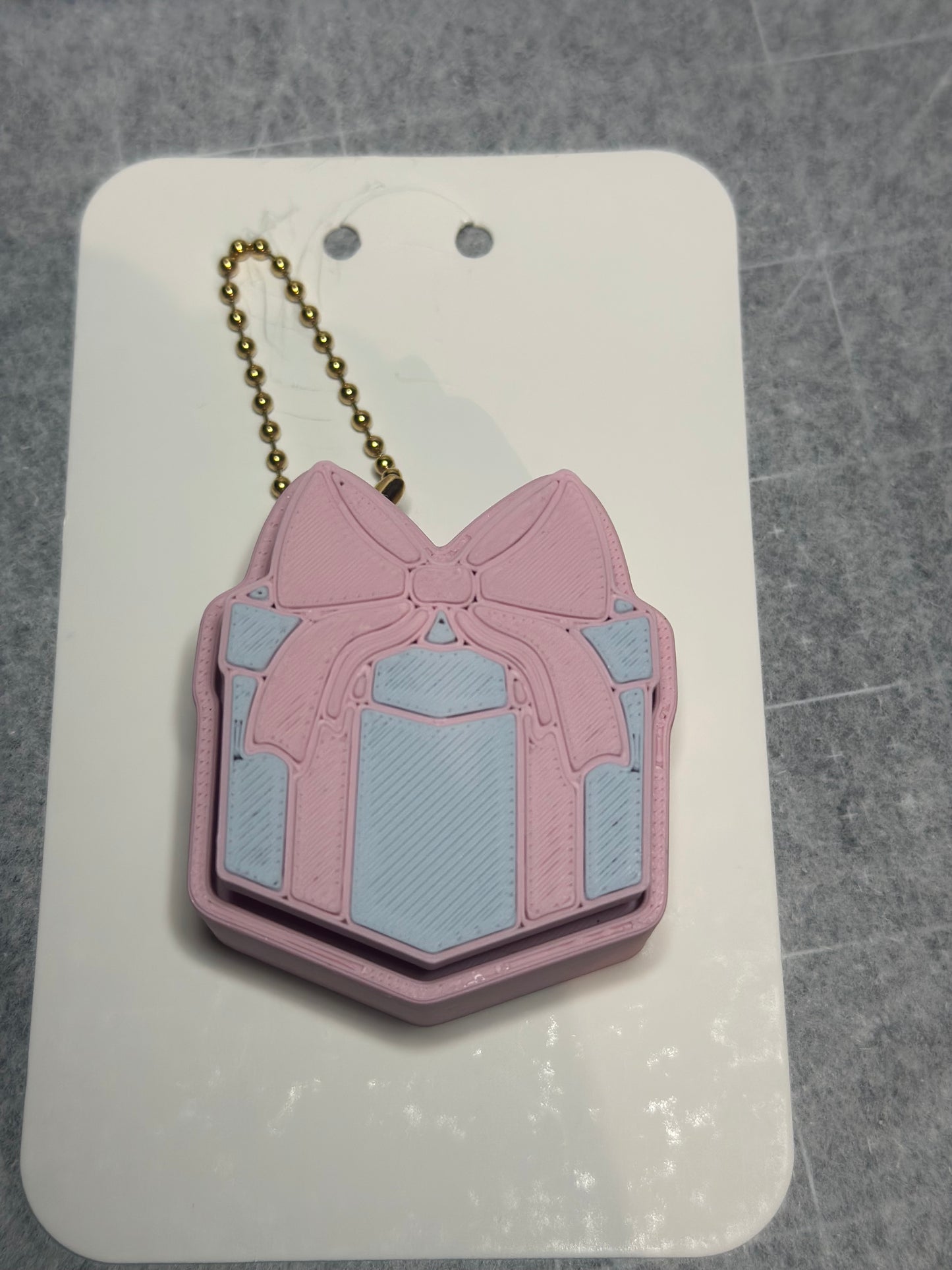 Gift box anxiety clicker