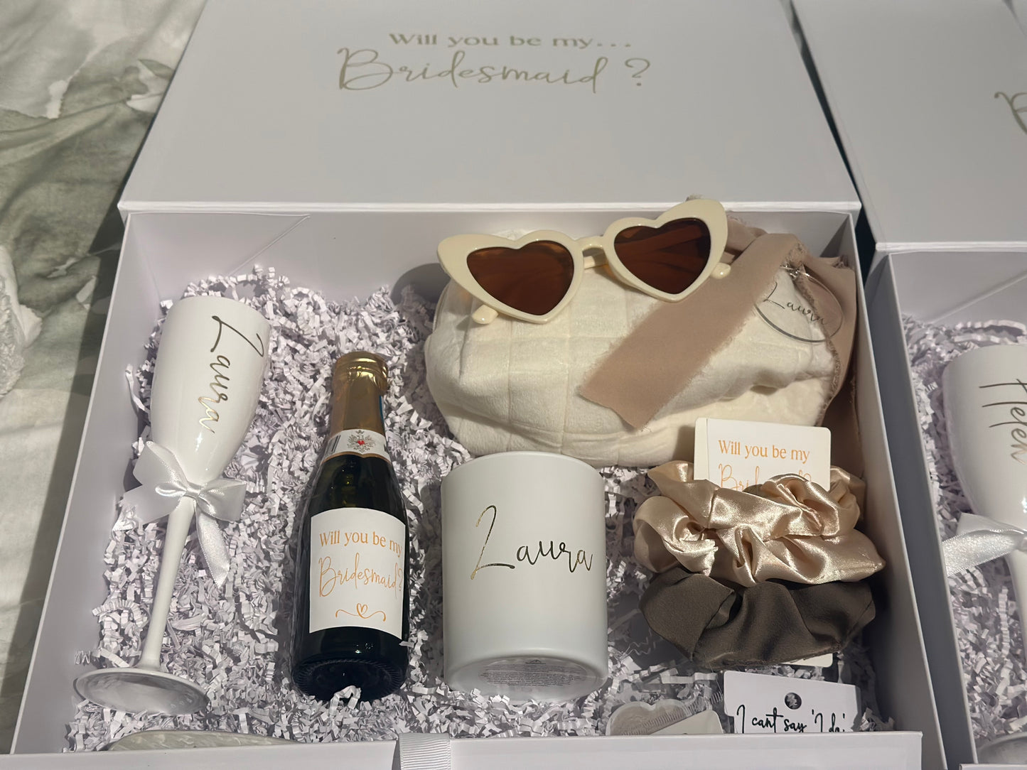 Deluxe Bridesmaid proposal boxes Compete