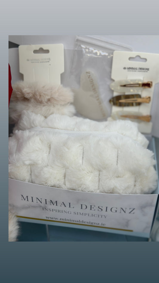 White accessory bundle