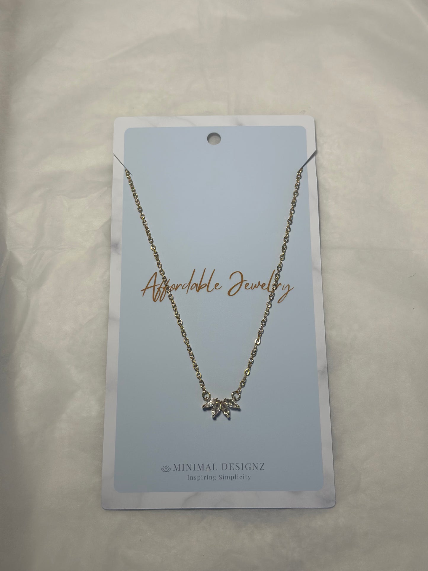 Lotus small pendant necklace