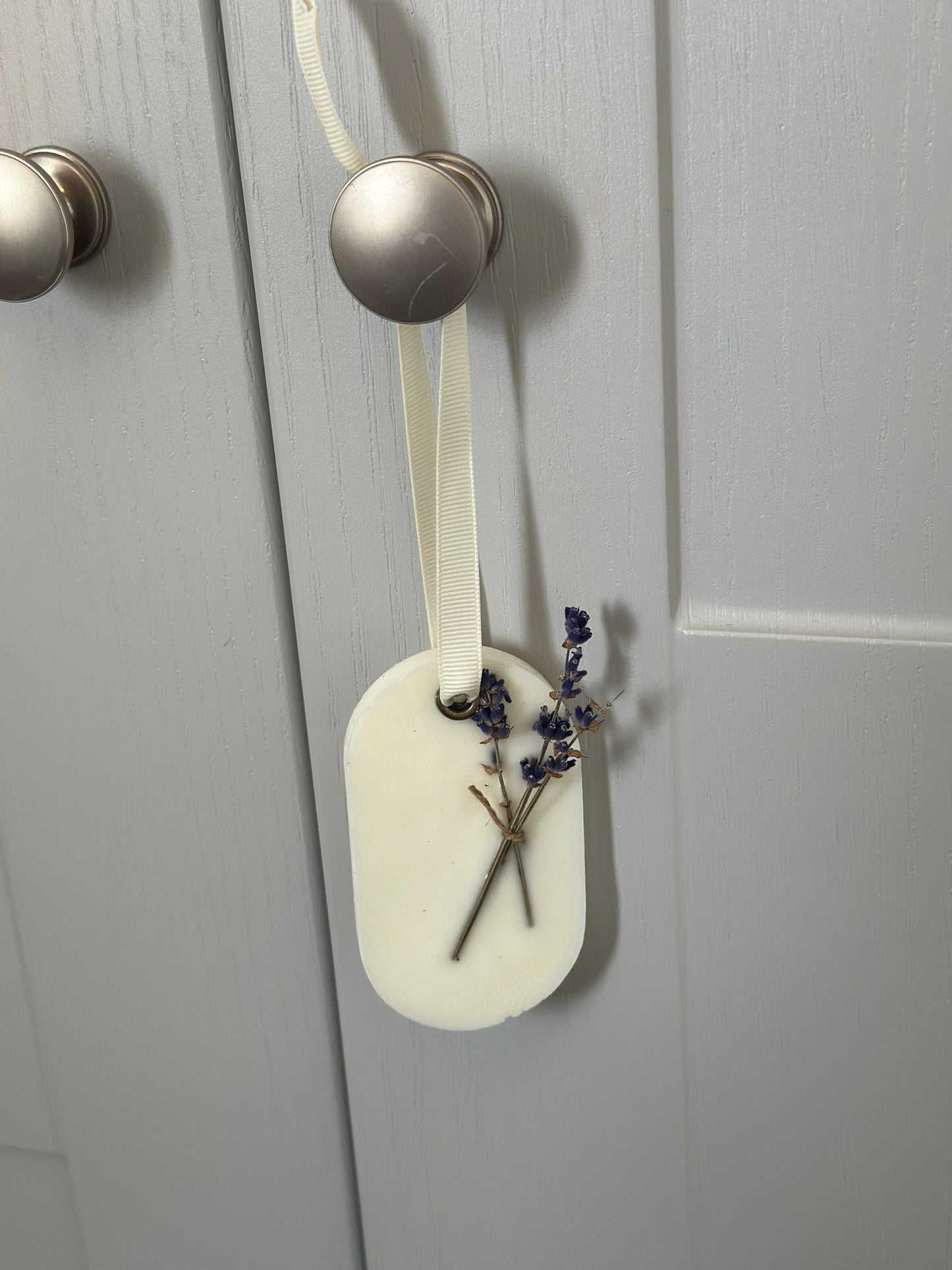 Dried lavender hanging soy wax tablet wardrobe air freshener 