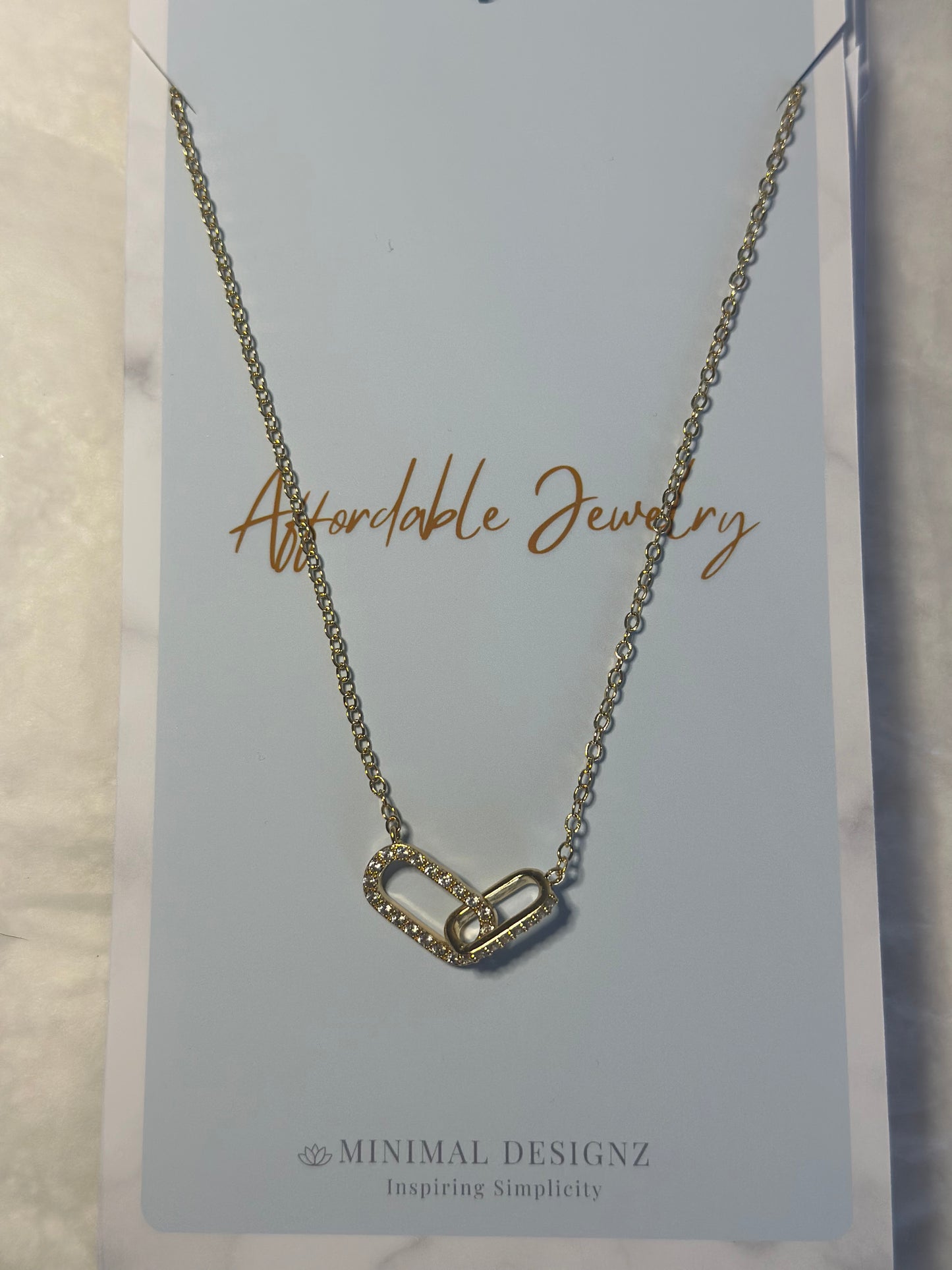Chain link necklace