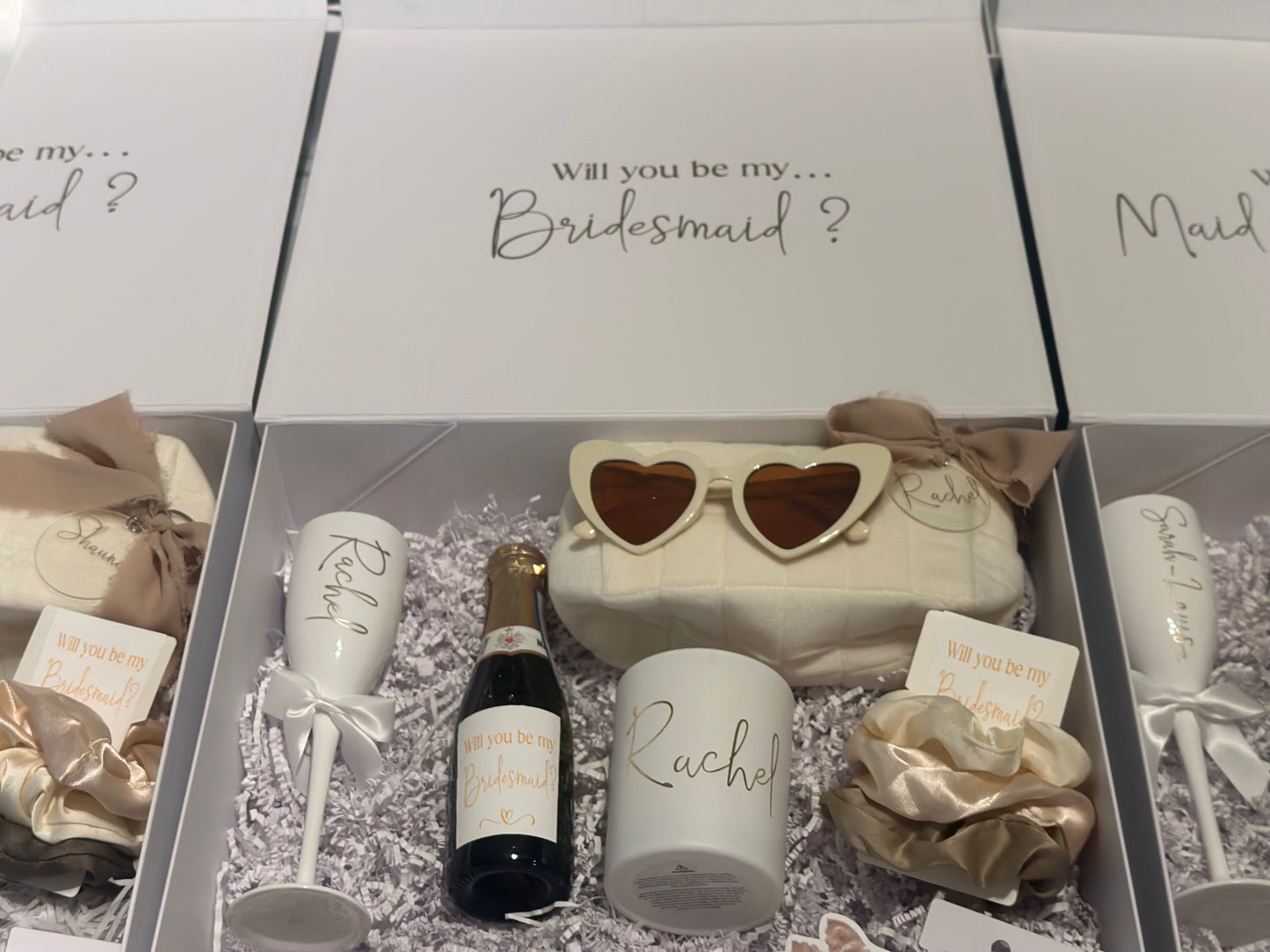 Deluxe Bridesmaid proposal boxes Compete
