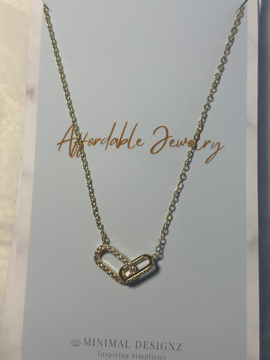Chain link necklace