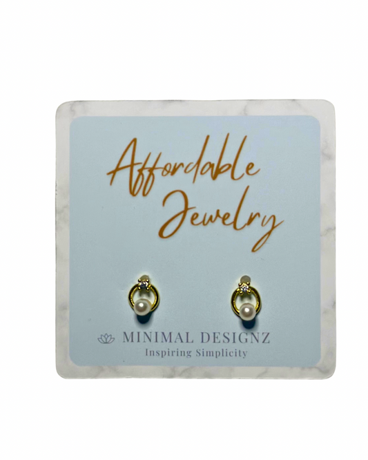 Mini Pearl Stud