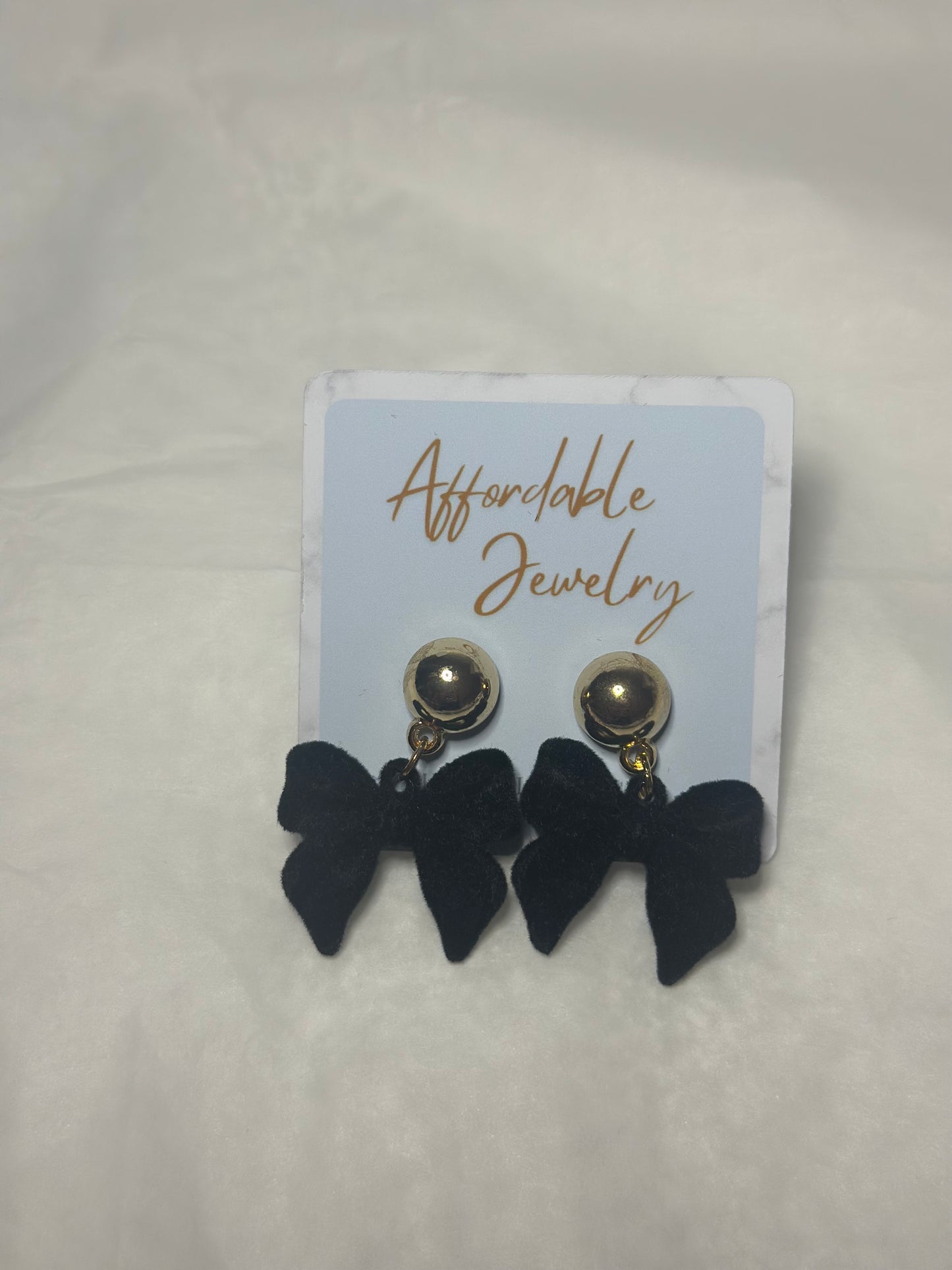 Velvet bow earrings