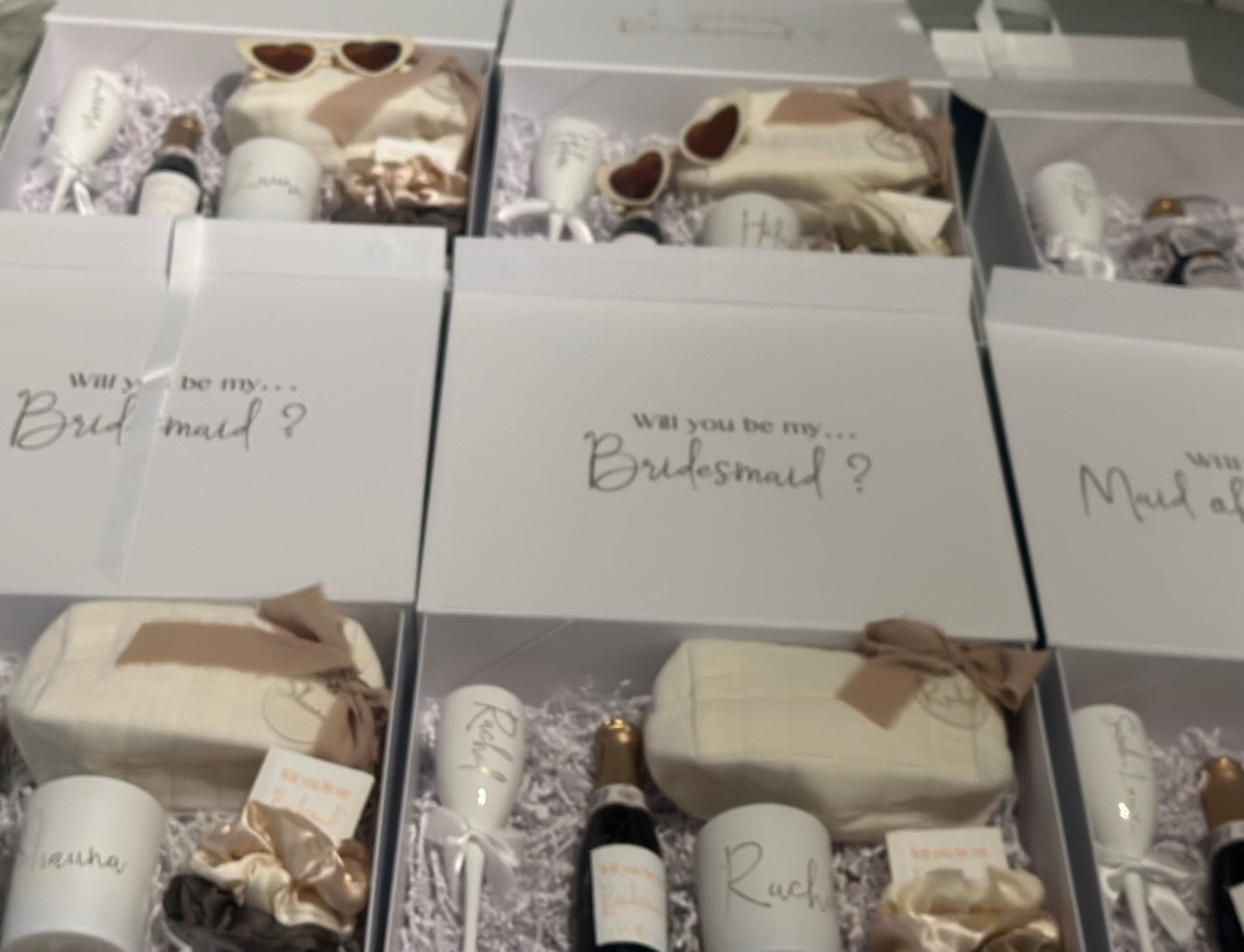 Deluxe Bridesmaid proposal boxes Compete