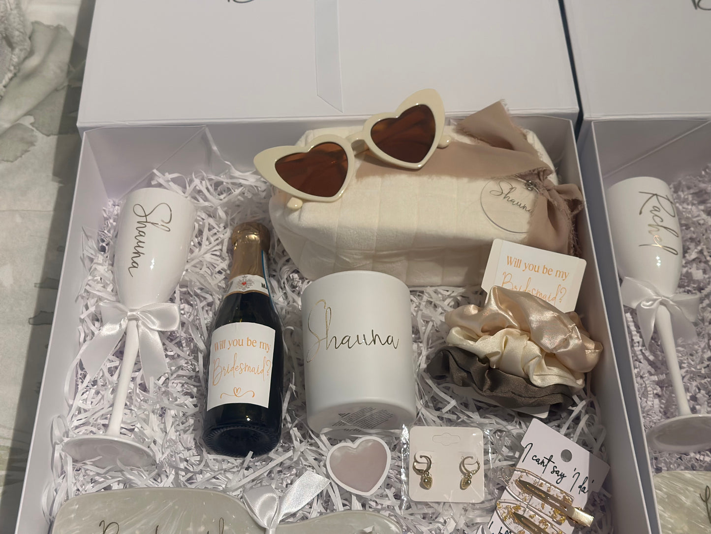 Deluxe Bridesmaid proposal boxes Compete