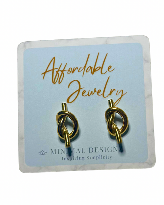 Knot stud earrings